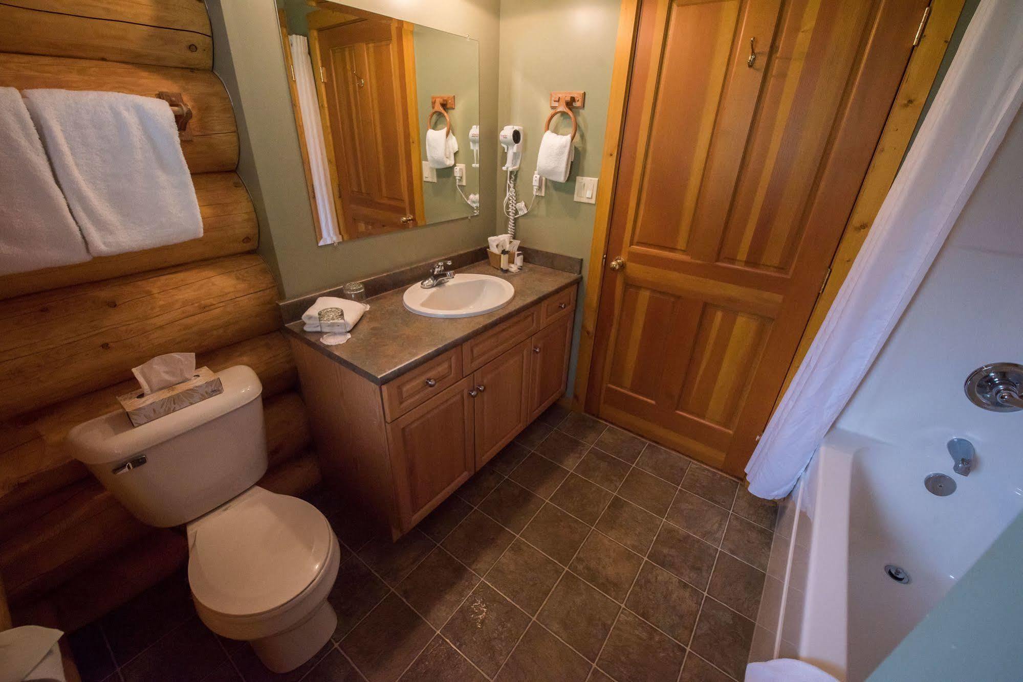 Alpine Meadows Resort Clearwater Dış mekan fotoğraf